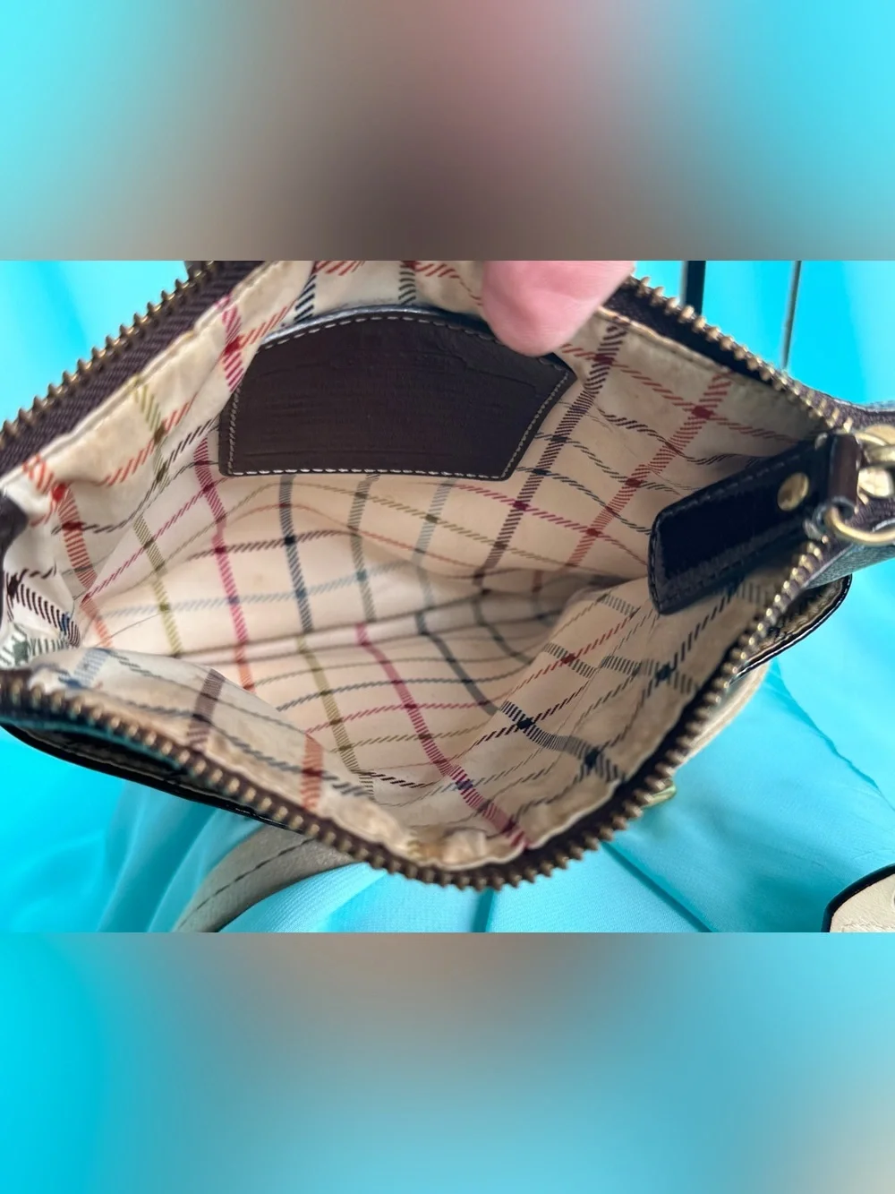 Coach Signature Canvas Crossbody Bag in Brown with Red Logo - Picture 4 of 7